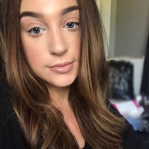 Meet your Posher, Danica